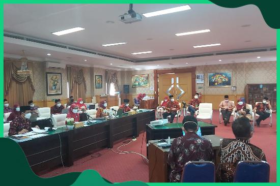 Penilaian Akuntabilitas Kinerja (SAKIP) dan Reformasi Birokrasi RS Haji Surabaya Tahun 2021 oleh Pemprop Jatim