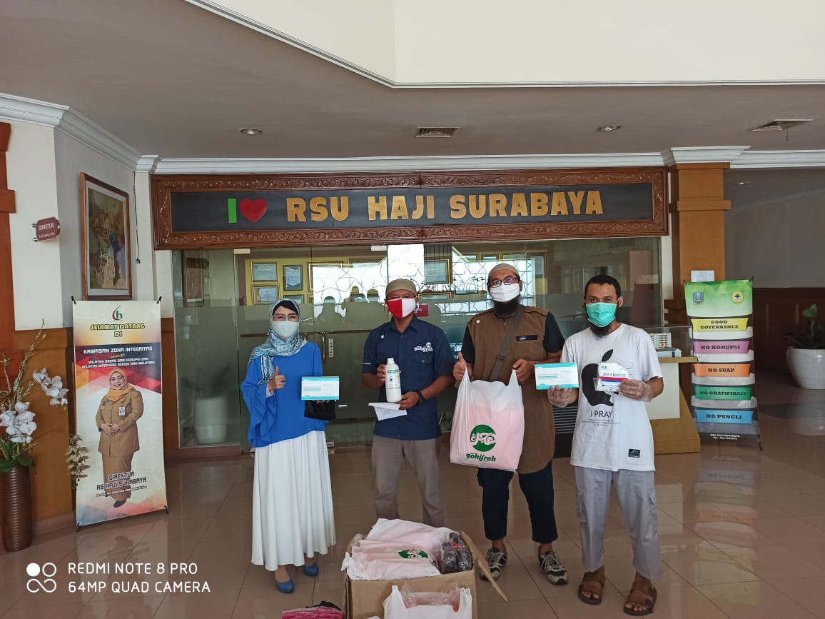 Penerimaan Bantuan dan Donasi dari Individu dan Perseorangan (HAEI JATIM, PT.United Tractor, Go Hijrah) Bagi Petugas Kesehatan Penanganan COVID-19 di RSU Haji Surabaya